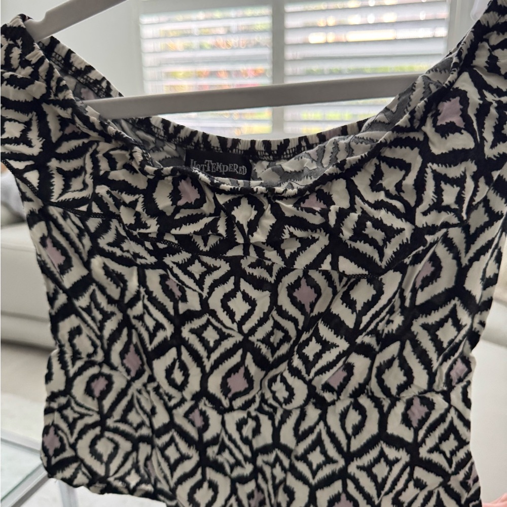 Black and White Patterned Women's Top